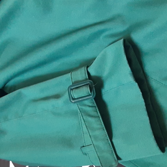Charles Klein  vintage green trench coat, size 6 petite - Picture 9 of 13